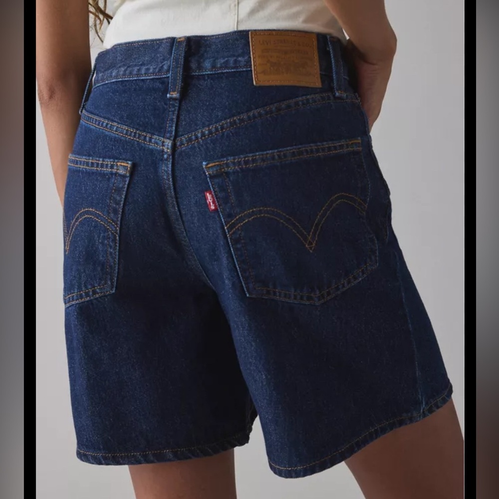 Levi’s® PREMIUM High-Rise Baggy Short